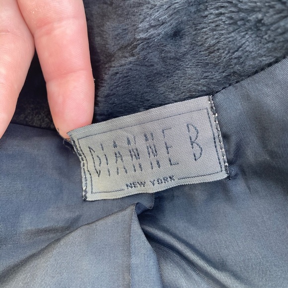 • v i n t a g e • cropped faux fur jacket - Picture 7 of 7